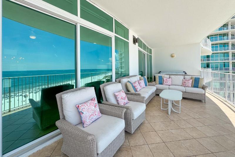 Turquoise Place Unit 802D - image 9