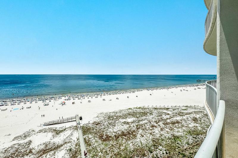 Turquoise Place Unit 802D - image 17