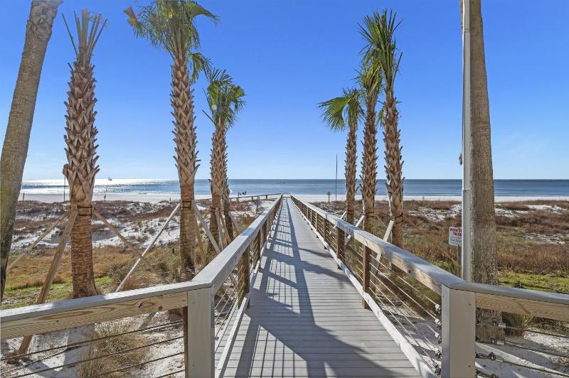 Turquoise Place Unit 802D - image 6