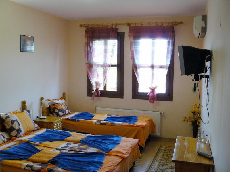 Triple Room image 3