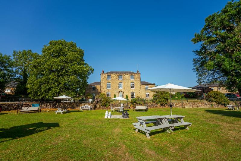 Six-Bedroom House- The Farmhouse Southwing image 3