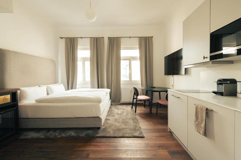 Superior Double Room image 2