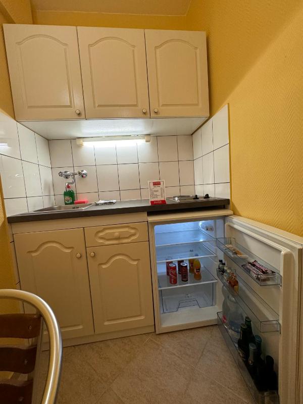 Economy Studio image 2