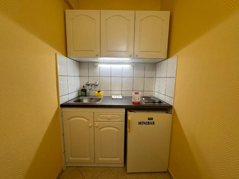 Economy Studio image 3