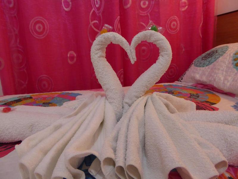 Economy Double Room image 3