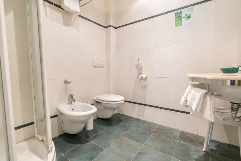 Triple Room with Balcony image 2
