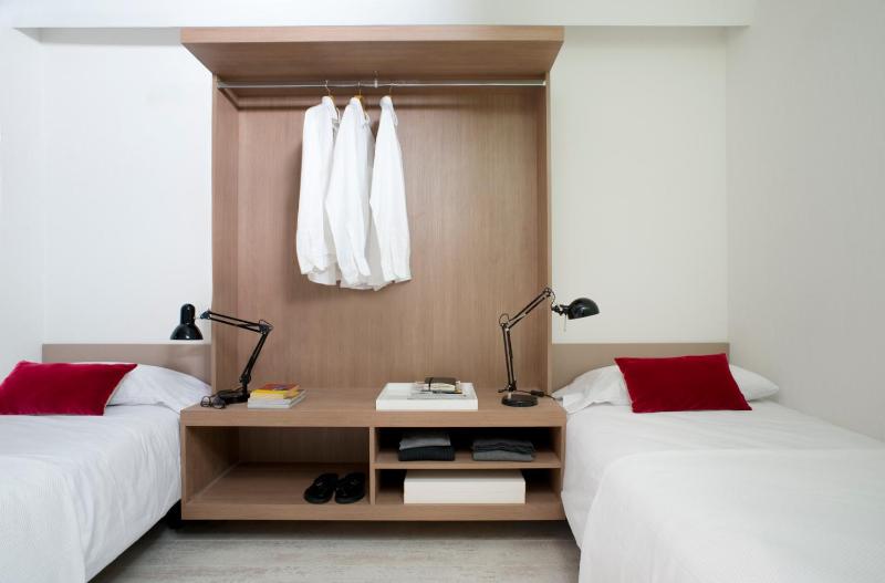 Two-Bedroom Apartment with Two Bathrooms image 4