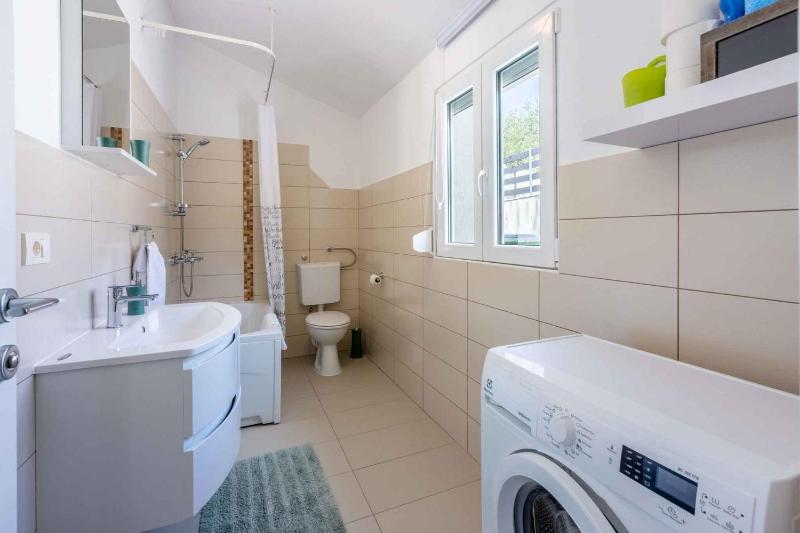 Apartment in Dramalj 39040 - image 9