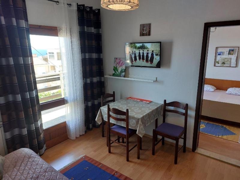 Apartments with parking space Makarska - 22633 - image 3