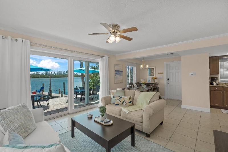 Coastal Breeze Siesta (C) - Manatee - image 50