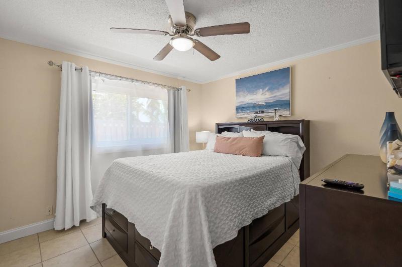 Coastal Breeze Siesta (C) - Manatee - image 10