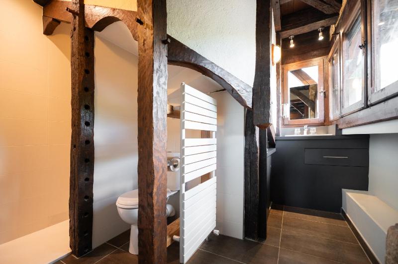 Charm Double Room image 2