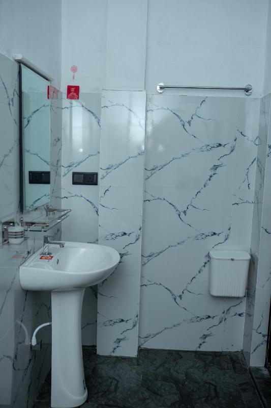 Sunbreeze Guest House - image 41