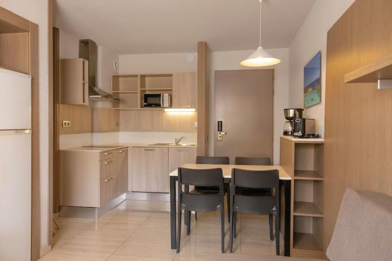 One-Bedroom Apartment image 1