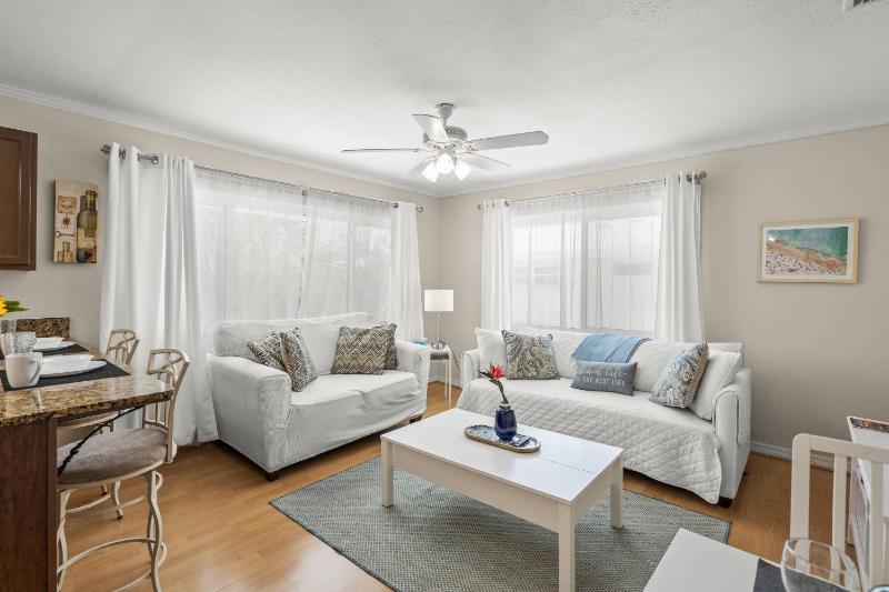 Coastal Breeze Siesta (B) - Turtle - image 9