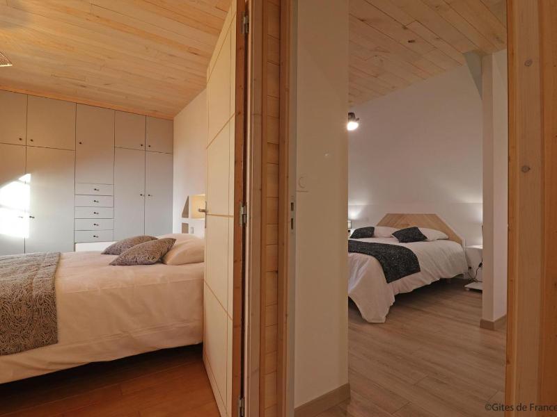 Holiday Home (15 adults) image 3