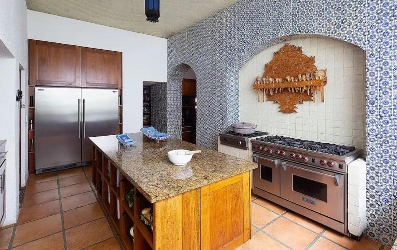 Beachfront Xaman Ha villa 3 with 11 bedrooms! - image 29