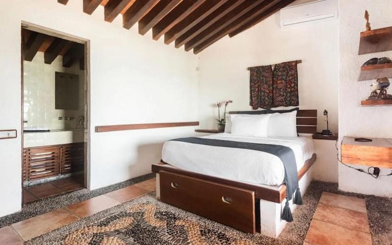 Beachfront Xaman Ha villa 3 with 11 bedrooms! - image 28