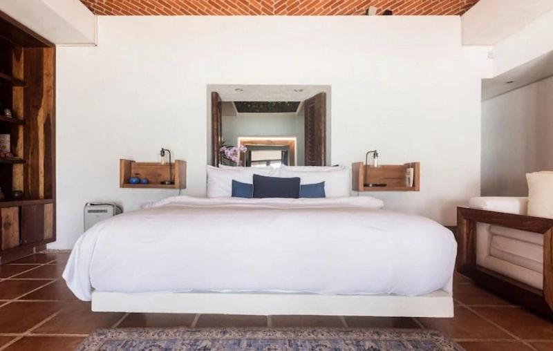 Beachfront Xaman Ha villa 3 with 11 bedrooms! - image 22