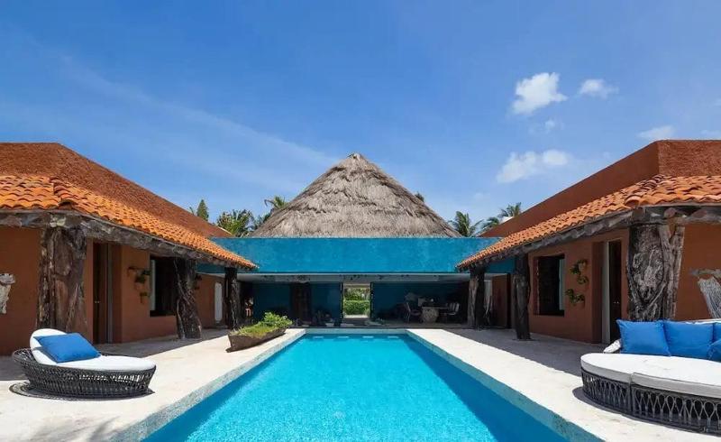 Beachfront Xaman Ha villa 3 with 11 bedrooms! - image 14