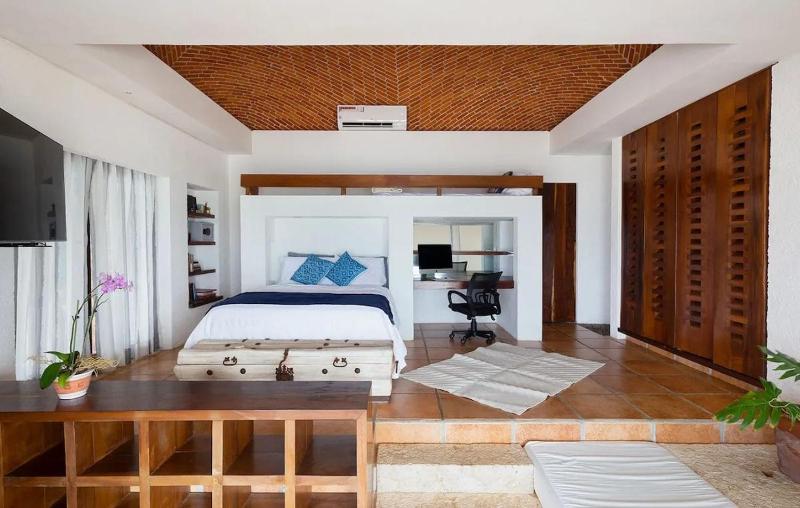 Beachfront Xaman Ha villa 3 with 11 bedrooms! - image 41