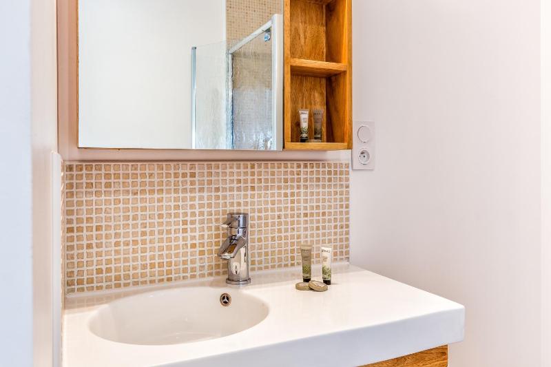Superior Apartment (2 Adults + 2 Children) with Spa Access image 2