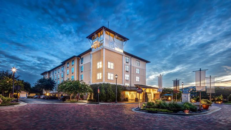 Hotel Indigo Jacksonville-Deerwood Park By IHG - image 8