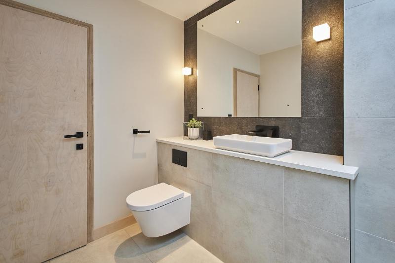 Sleeper Cottage - image 40