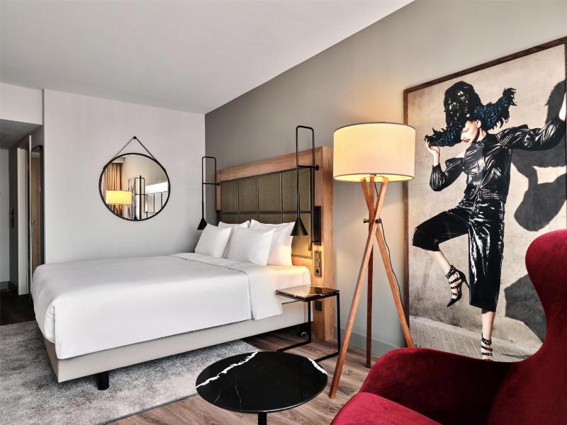 Premium Room image 3