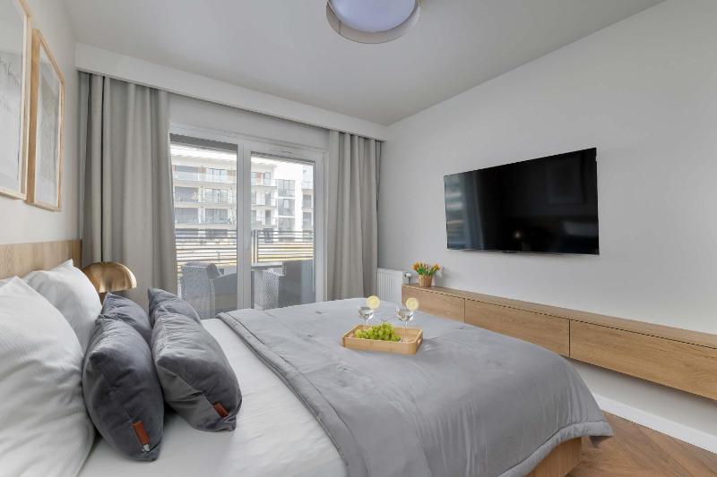 Bright Apartment Dziwnów with Parking Air Conditioning & SPA by Noclegi Renters - image 22