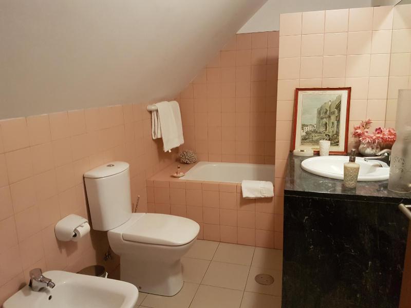 Double Room image 4