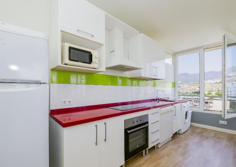 Cubo's Apartment Ronda del Golf Seaview & Parking - image 25