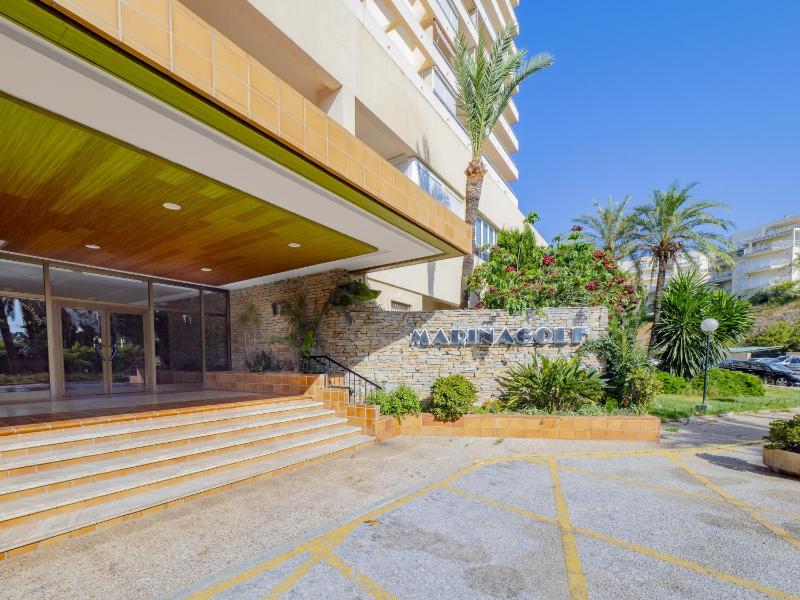 Cubo's Apartment Ronda del Golf Seaview & Parking - image 8