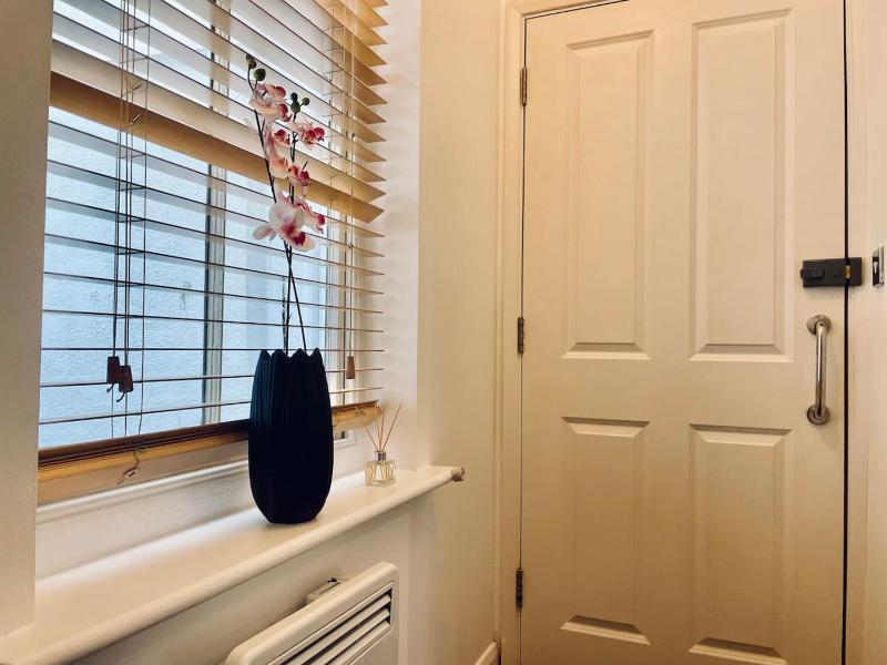 Beautiful 2-bed Apartment In The Heart Of The City - image 21