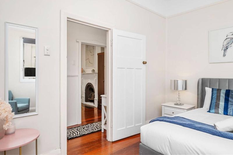 Classic Australian Charm - image 6