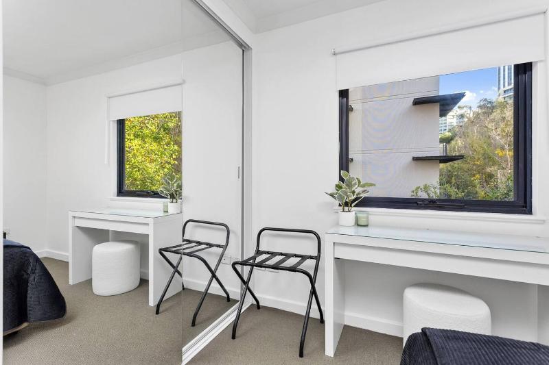 Urban Boho Chic 2BR Retreat w Balcony Perth CBD - image 14