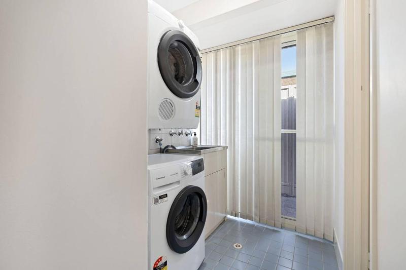 Rivervale Family Retreat Quiet 3BR Home Near Swan - image 14