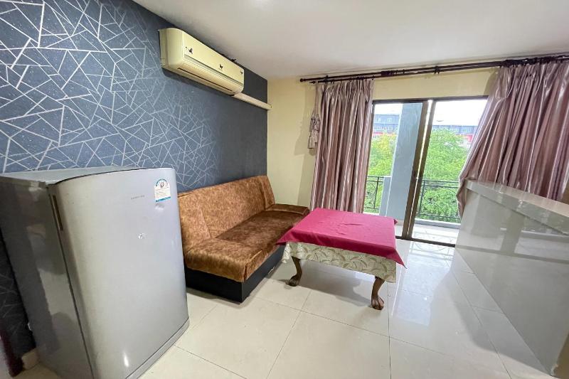 Lucky Inn Suite Pattaya - image 2