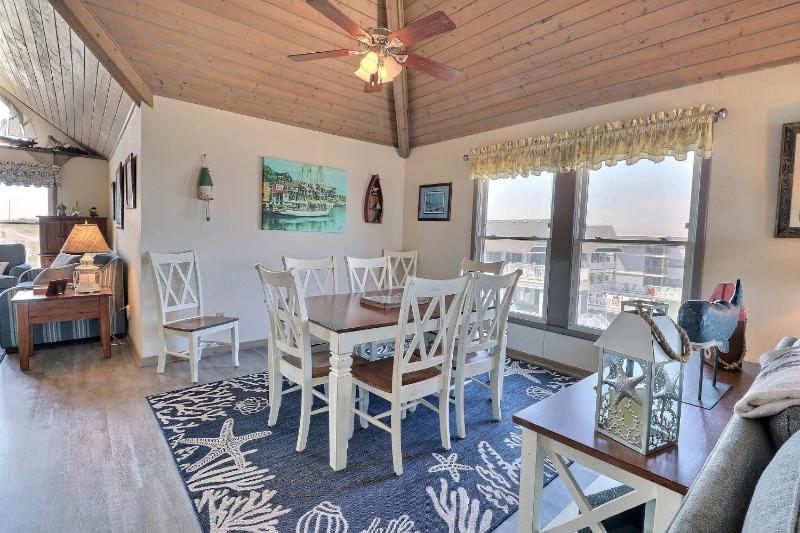 SCR3B - Seas the View (formerly Scrimshaw Penthouse) - image 26