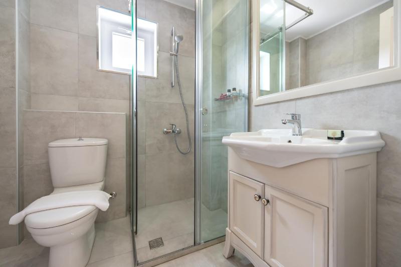 Maisonette with Sea View image 2