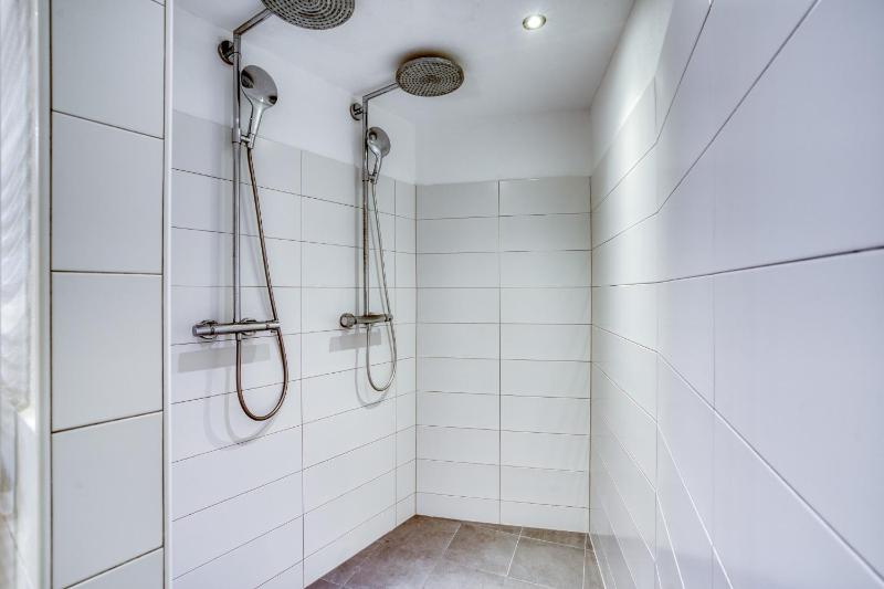 Three-Bedroom Apartment image 3