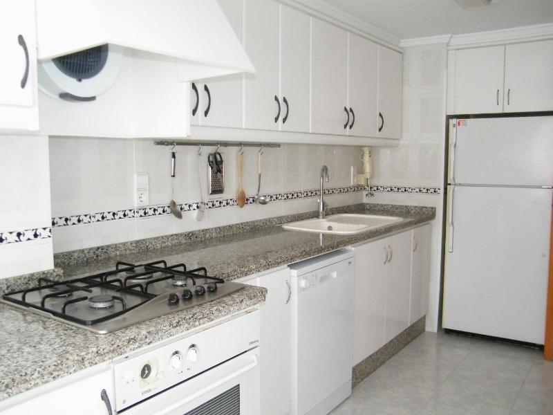 Apartamento en primera línea de mar - Solo familias - ES-314-36 - image 16