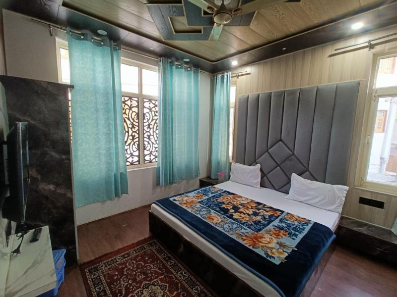 Exotic villa - image 8