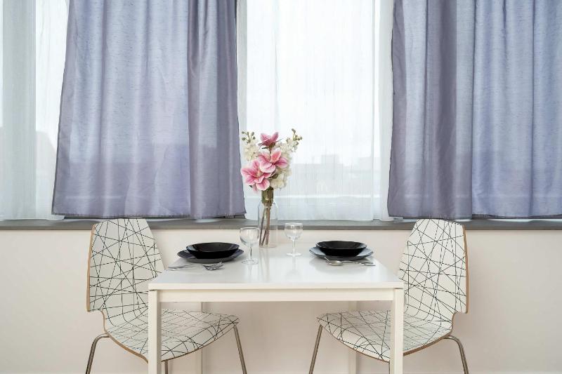 Bright Studio with Air Conditioning and Parking by Noclegi Renters - image 12