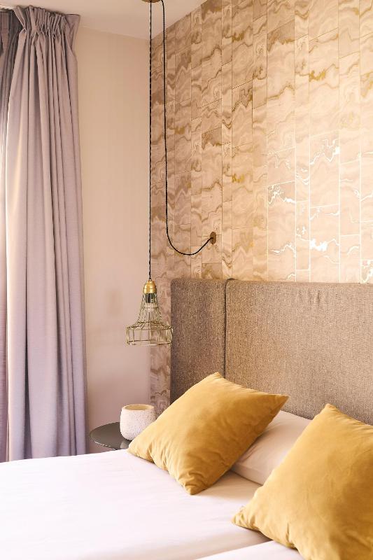 Double or Twin Room with Balcony image 2