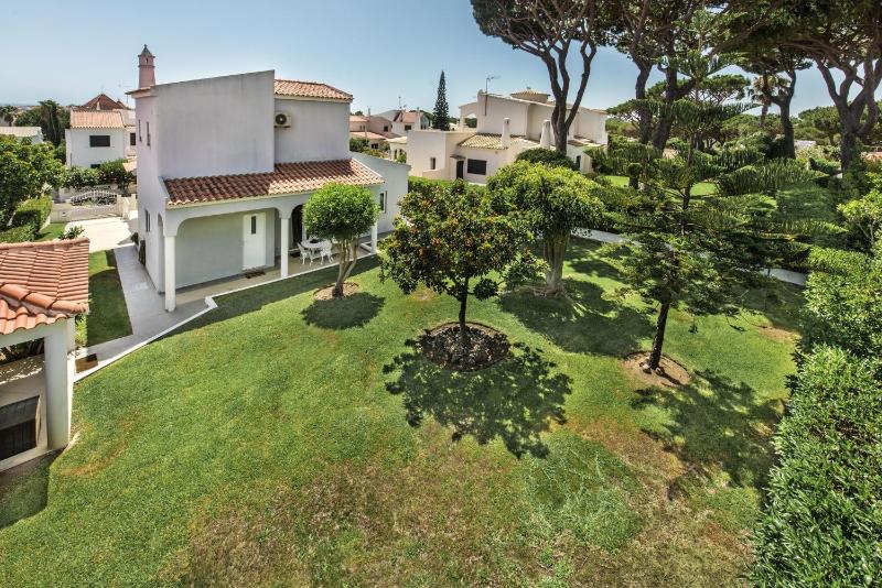 Charming Villa With Private Pool in Vibrant Vilamoura Free AC and Wifi - image 26