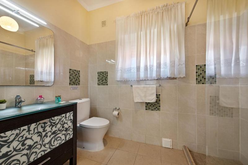 Charming Villa With Private Pool in Vibrant Vilamoura Free AC and Wifi - image 27