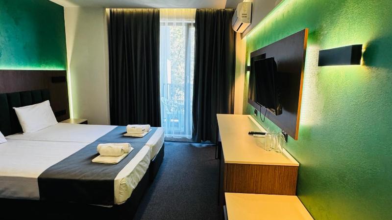 Deluxe Room image 1