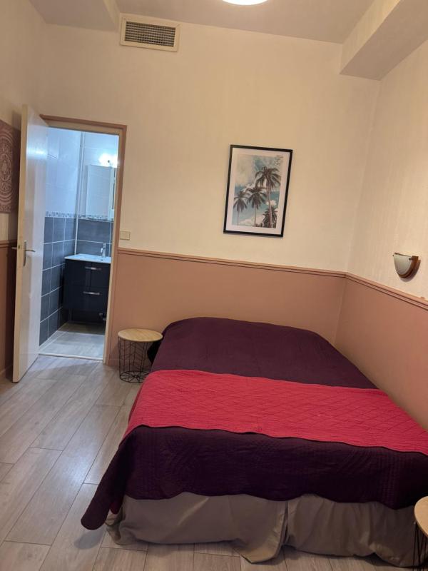 Double Room image 4