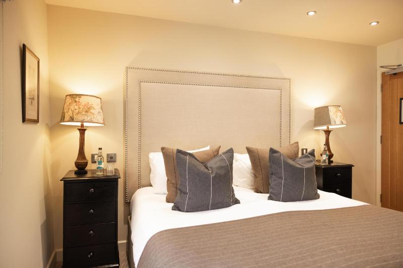 Superior Double Room image 1